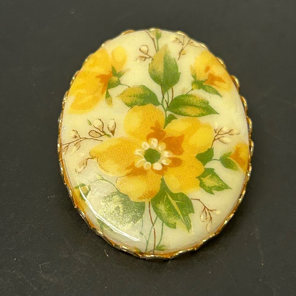 Vintage Corocraft Oval Yellow Green Porcelain Floral Brooch‎ Pin MCM Signed